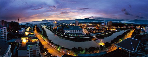 俏哥老式炒鸡大盆骨