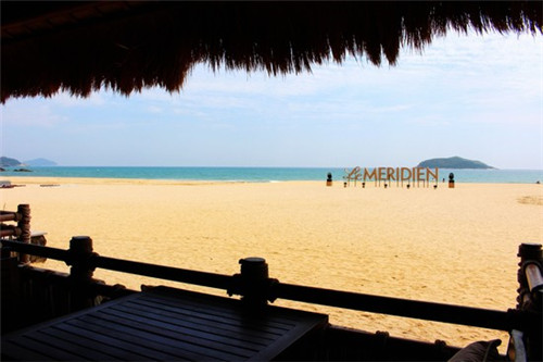 至鹤伴山风景区门口（至鹤伴山风景区门口的公交车）