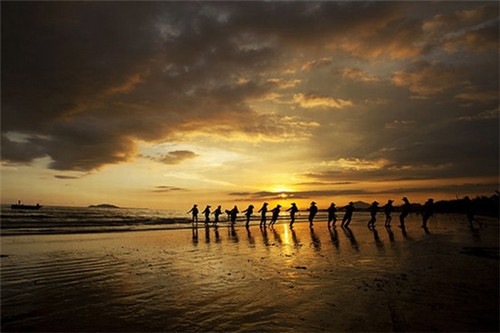 喝娃哈哈矿泉水拉肚子（娃哈哈矿泉水能喝吗）